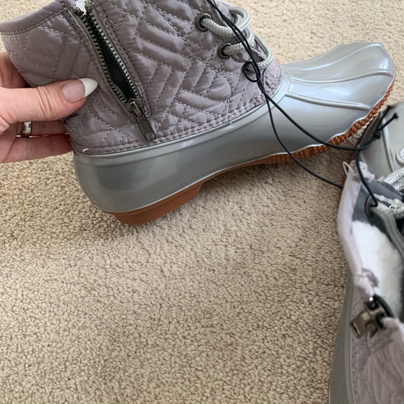 Silver Boots - Picture 5 of 5